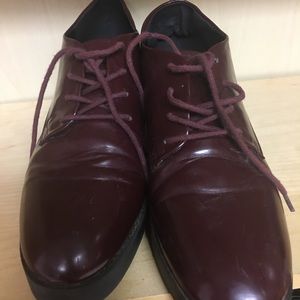 Burgundy oxford platforms